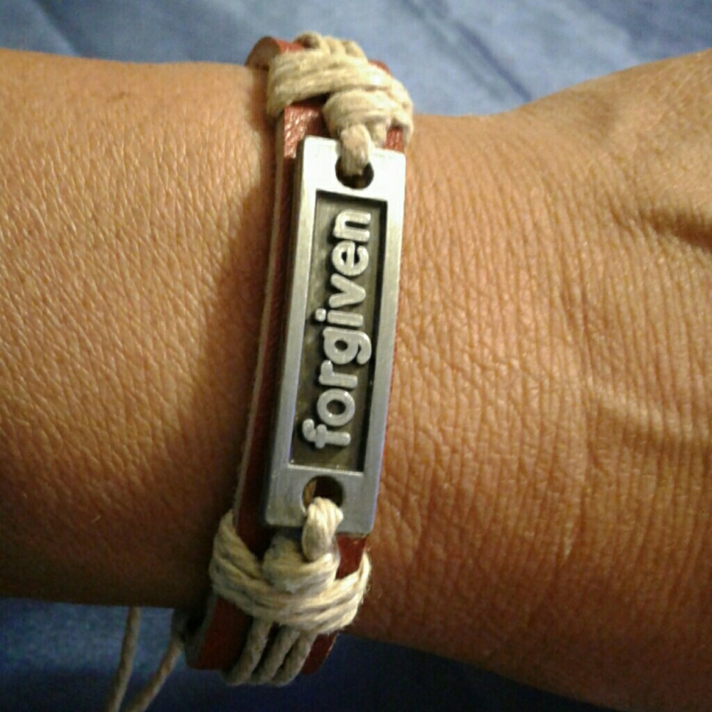 ❤️5/$25. Leather "Forgiven" Bracelet - Picture 4 of 4
